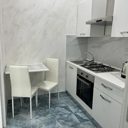 Ester 4 Apartment *
